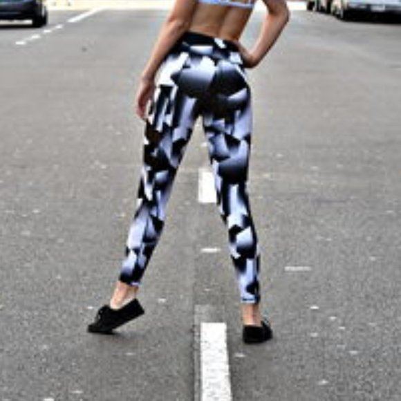 Popfit Leggings w. Pockets - Picture 1 of 3